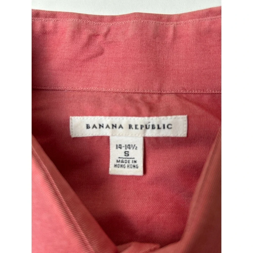Banana Republic Mens Coral Button Down Shirt Long Sleeve Size S 14-14 1/2 Preppy